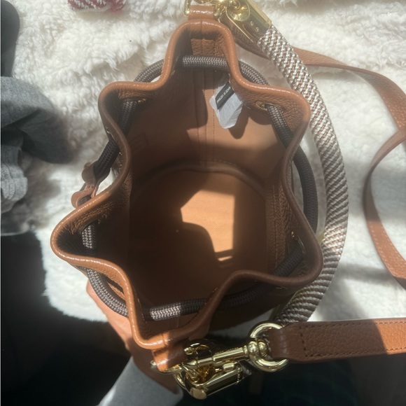 Marc Jacobs The Leather Bucket Bag - Picture 7 of 9
